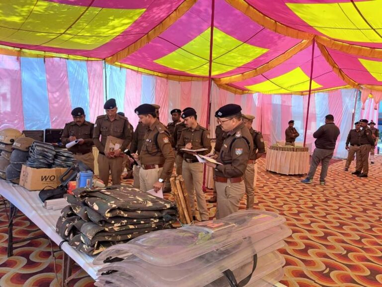 एसपी देहात द्वारा कोतवाली रूड़की का किया गया छमाही निरीक्षण, दिए आवश्यक दिशा निर्देश