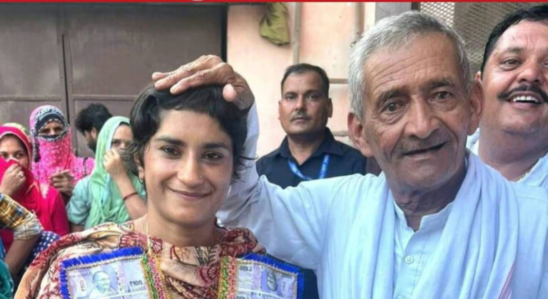 जुलाना चुनाव रिजल्ट LIVE: विनेश फोगाट ने दिखाया दम, मार लिया मैदान, लहरा दिया 6015 वोटों से जीत का परचम