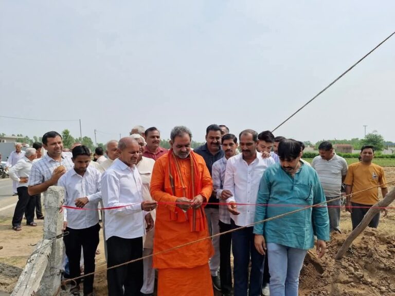 धामी सरकार में तेजी से हो रहा है विकास: स्वामी यतीश्वरानंद