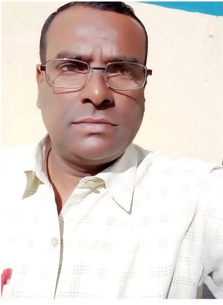 चमोली में नाबालिगों से छेड़छाड़ के आरोपी अतिथि शिक्षक पर बड़ा खुलासा  एक व्यक्ति के पास दो-दो स्थायी निवास प्रमाणपत्र, सिस्टम पर उठे गंभीर सवाल