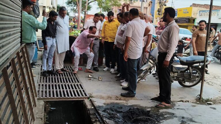 नगर पालिका बढ़ा रही है जन सुविधाएं     नगर पालिका अध्यक्ष राजीव शर्मा ने मुख्य सड़क एवं आंतरिक मार्गों के निर्माण कार्य का विधिवत शुभारंभ किया।